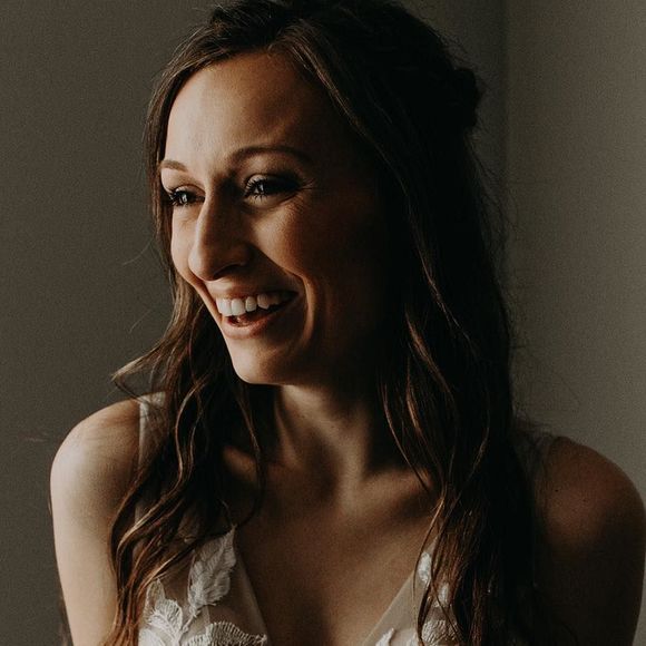 Meet your Posher, Allison - Picture 1 of 1